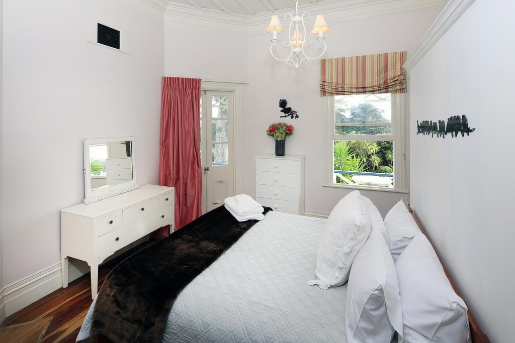 Crescent Villa - Stay Waiheke Ostend Luaran gambar