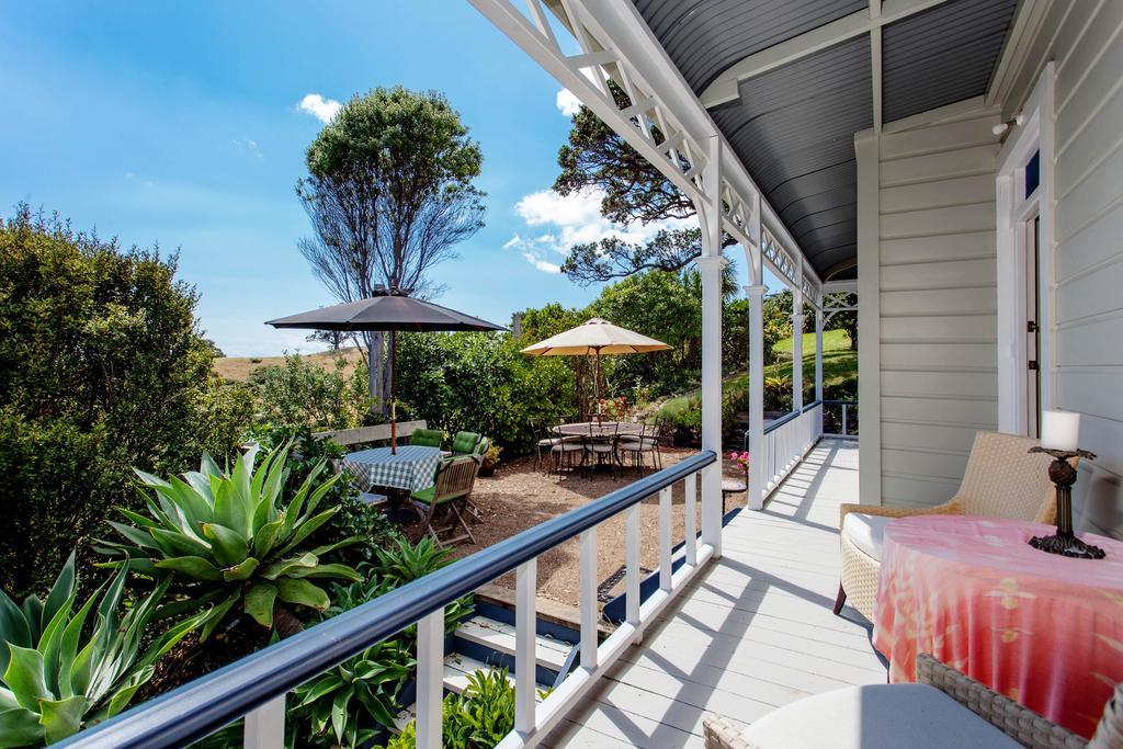 Crescent Villa - Stay Waiheke Ostend Luaran gambar